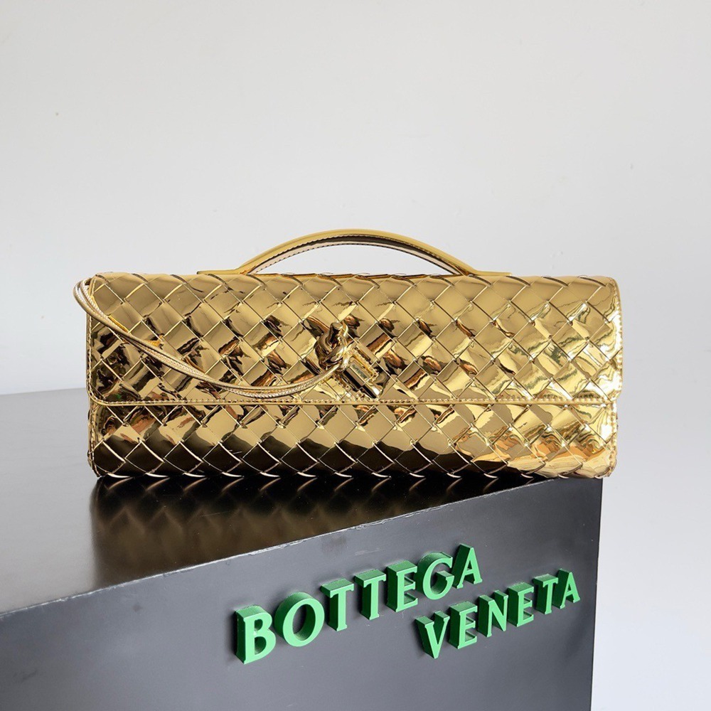 Bottega Veneta Andiamo Clutch with Handle in Gold Metallic Leather TDBS2022