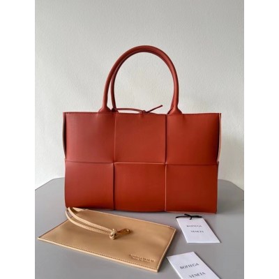 Bottega Veneta Arco Medium Tote In Maple Intrecciato Lambskin TDBS2378