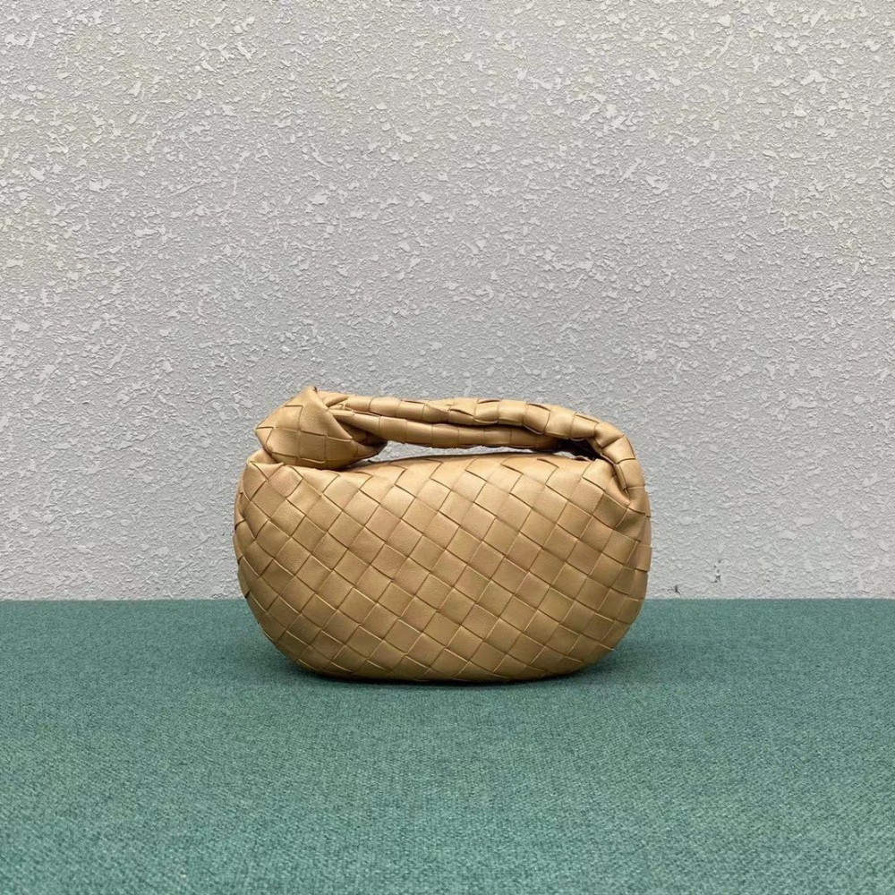 Bottega Veneta BV Jodie Mini Bag In Beige Intrecciato Lambskin TDBS2207