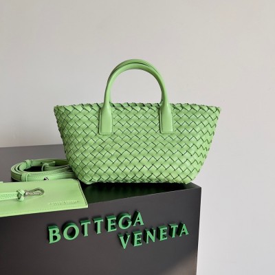 Bottega Veneta Cabat Mini Bag In Pistachio Intrecciato Lambskin TDBS2051