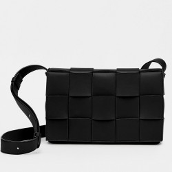 Bottega Veneta Cassett Bag In Black Intrecciato Lambskin TDBS2077