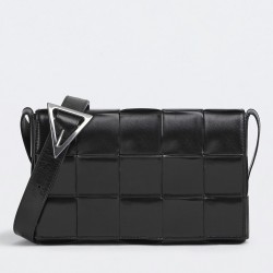 Bottega Veneta Cassett Bag In Black Wrinkled Calfskin TDBS2078