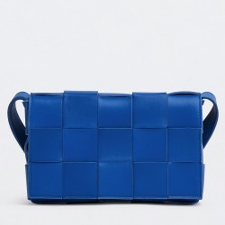 Bottega Veneta Cassett Bag In Blue Intrecciato Lambskin TDBS2081