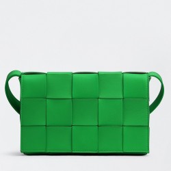 Bottega Veneta Cassett Bag In Green Intrecciato Lambskin TDBS2089