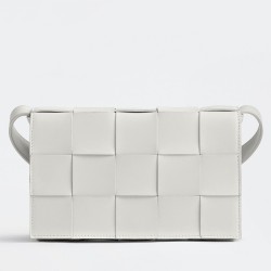 Bottega Veneta Cassett Bag In White Intrecciato Lambskin TDBS2099