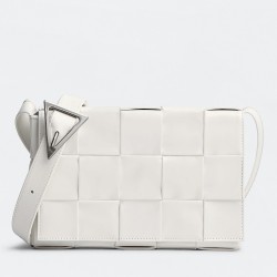 Bottega Veneta Cassett Bag In White Wrinkled Calfskin TDBS2100