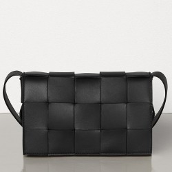 Bottega Veneta Cassette Bag In Black Lambskin TDBS2104