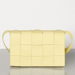 Bottega Veneta Cassette Bag In Cream Lambskin TDBS2107