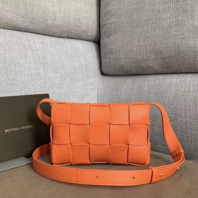 Bottega Veneta Cassette Bag In Orange Lambskin TDBS2111