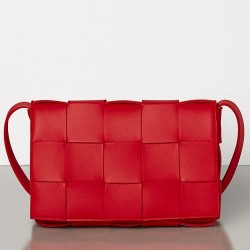 Bottega Veneta Cassette Bag In Red Lambskin TDBS2112