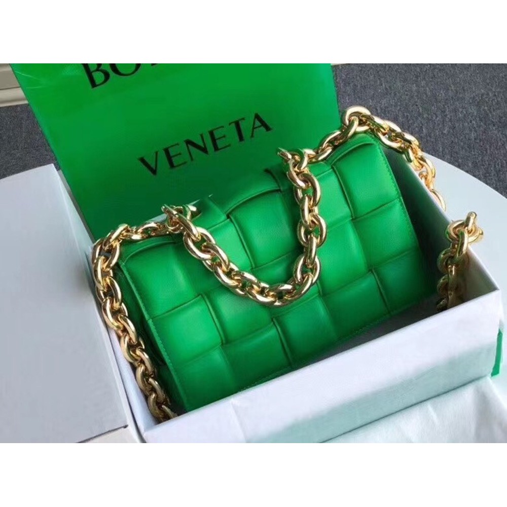 Bottega Veneta Chain Cassette Bag In Green Calfskin TDBS2169