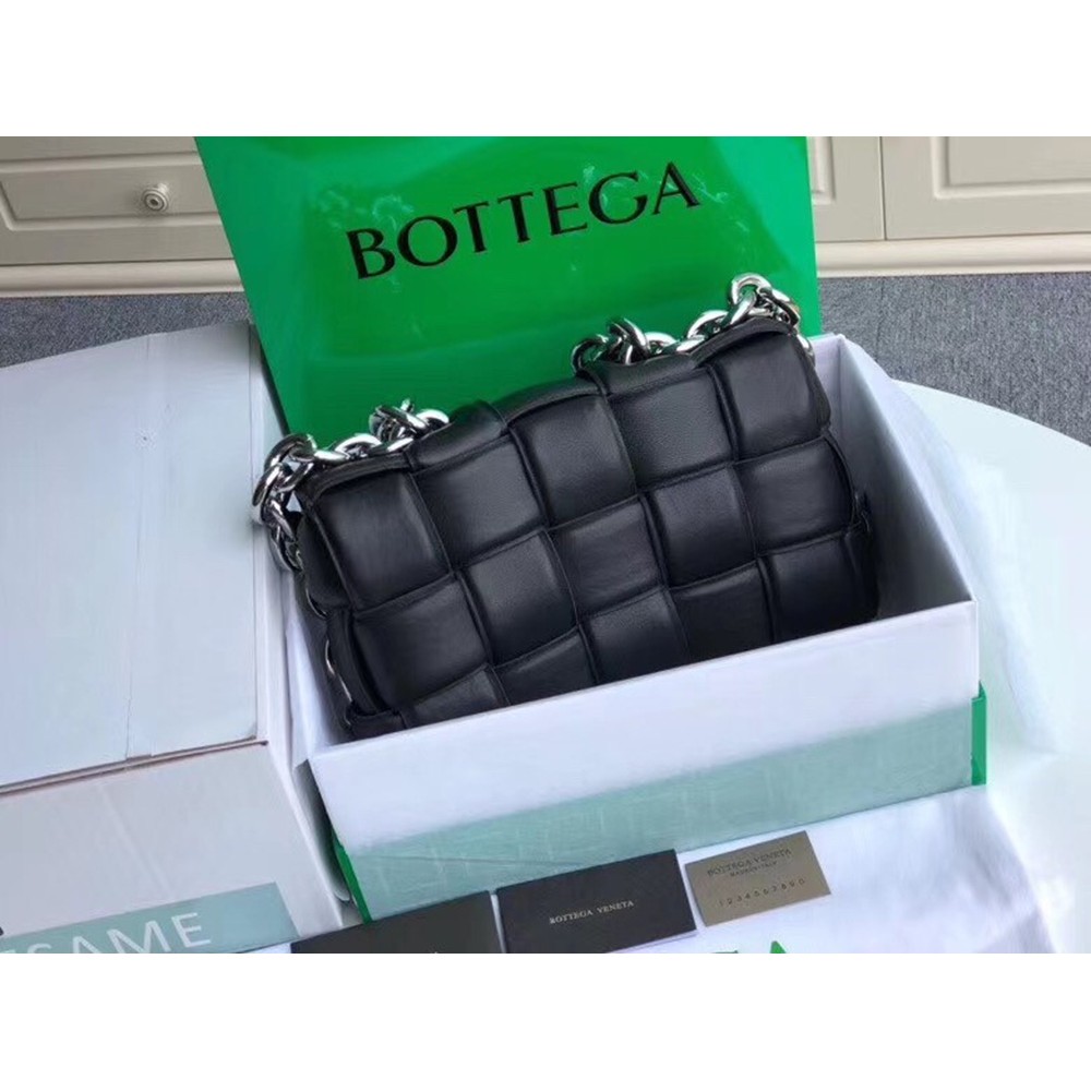 Bottega Veneta Chain Cassette Bag In Noir Calfskin TDBS2174