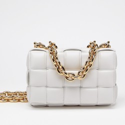 Bottega Veneta Chain Cassette Bag In White Calfskin TDBS2179