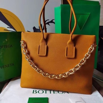 Bottega Veneta Chain Tote Bag In Cob Grained Leather TDBS2388