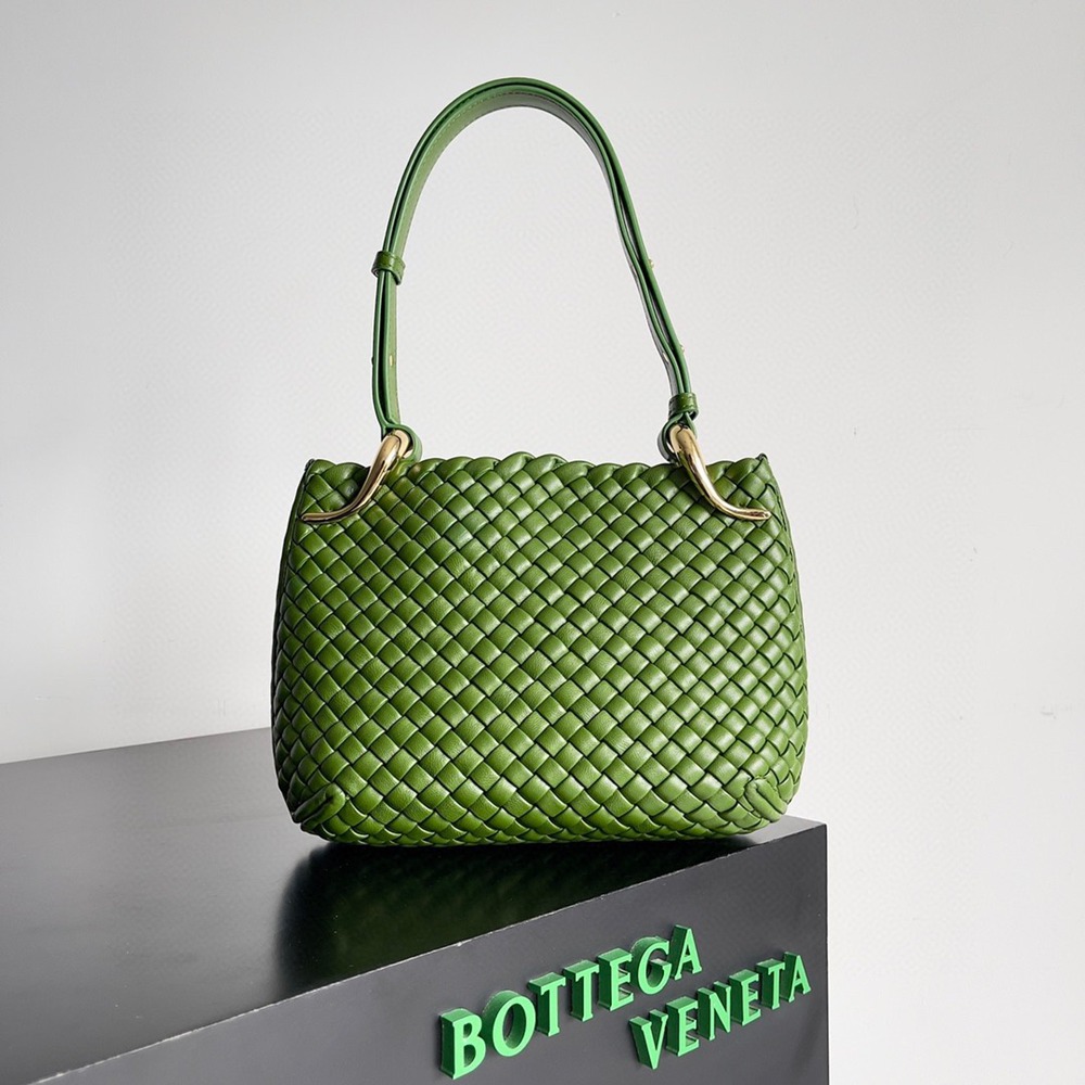 Bottega Veneta Clicker Small Bag in Avocado Intrecciato Lambskin TDBS2158