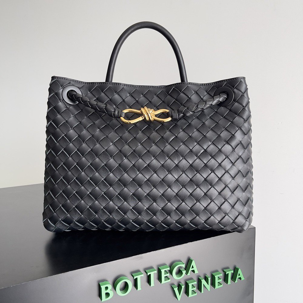 Bottega Veneta Medium Andiamo Bag In Black Intrecciato Lambskin TDBS2010