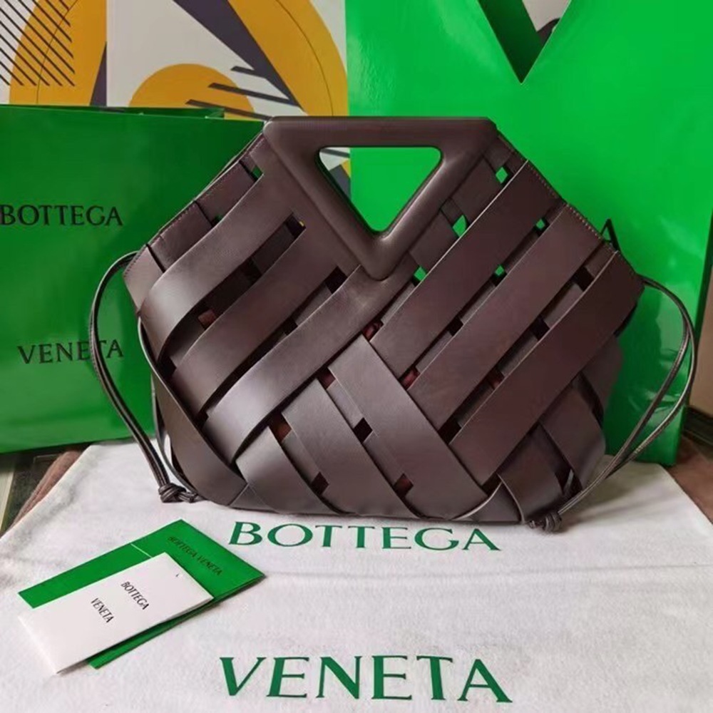 Bottega Veneta Medium Point Bag In Fondant Intrecciato Leather  TDBS2293