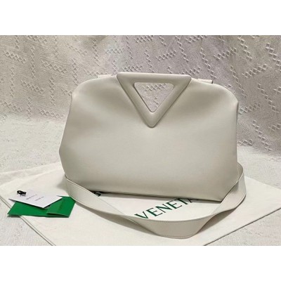 Bottega Veneta Medium Point Top Handle Bag In White Leather TDBS2300