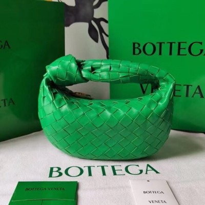 Bottega Veneta Mini BV Jodie Bag In Green Woven Leather TDBS2246