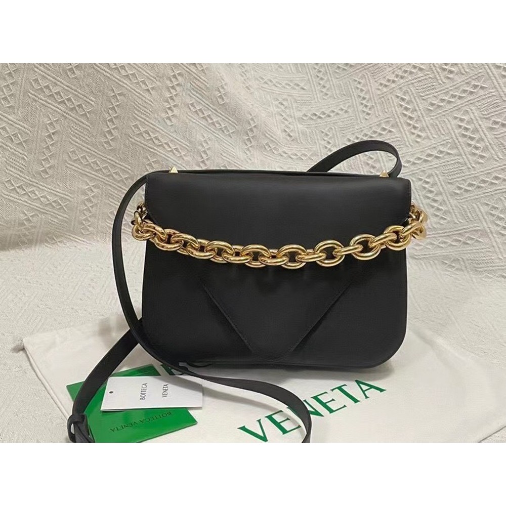 Bottega Veneta Mount Medium Envelope Bag In Black Calfskin TDBS2281