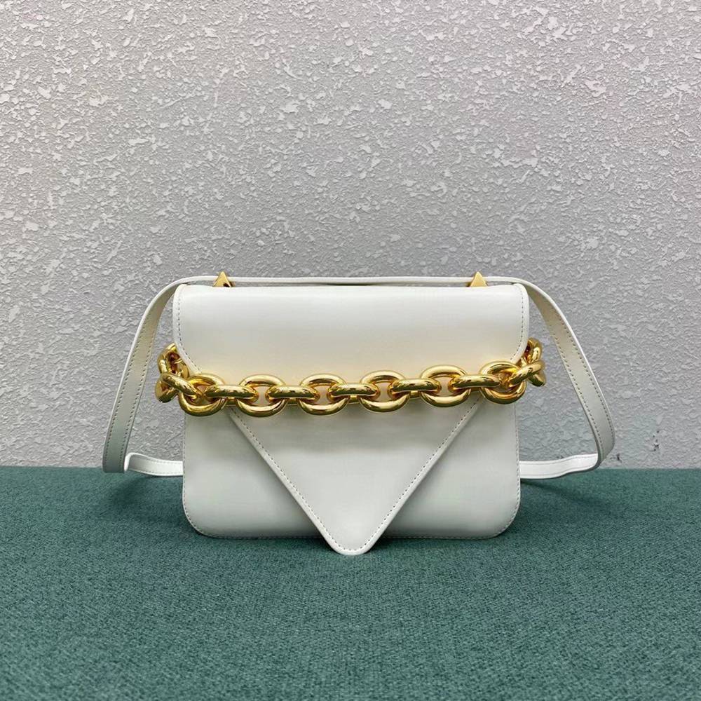 Bottega Veneta Mount Small Bag In White Calfskin TDBS2291