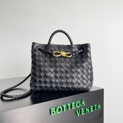 Bottega Veneta Small Andiamo Bag In Black Intrecciato Lambskin TDBS2014