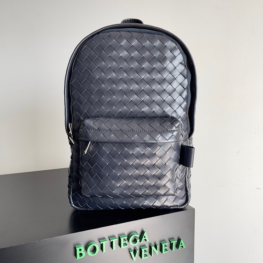 Bottega Veneta Small Backpack In Dark Blue Intrecciato Calfskin TDBS2043