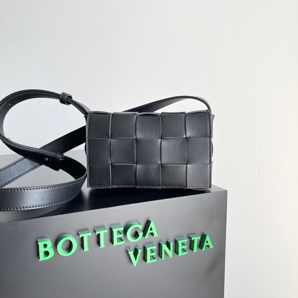 Bottega Veneta Small Cassette Bag In Black Intrecciato Lambskin TDBS2150