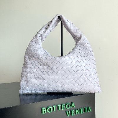 Bottega Veneta Small Hop Bag in Oyster Intrecciato Calfskin TDBS2206