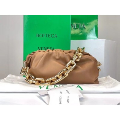 Bottega Veneta The Chain Pouch Bag In Teak Calfskin TDBS2341