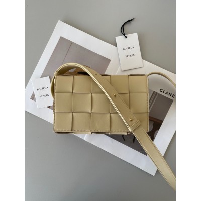 Bottega Veneta Cassette Bag In Porridge Intreccio Lambskin