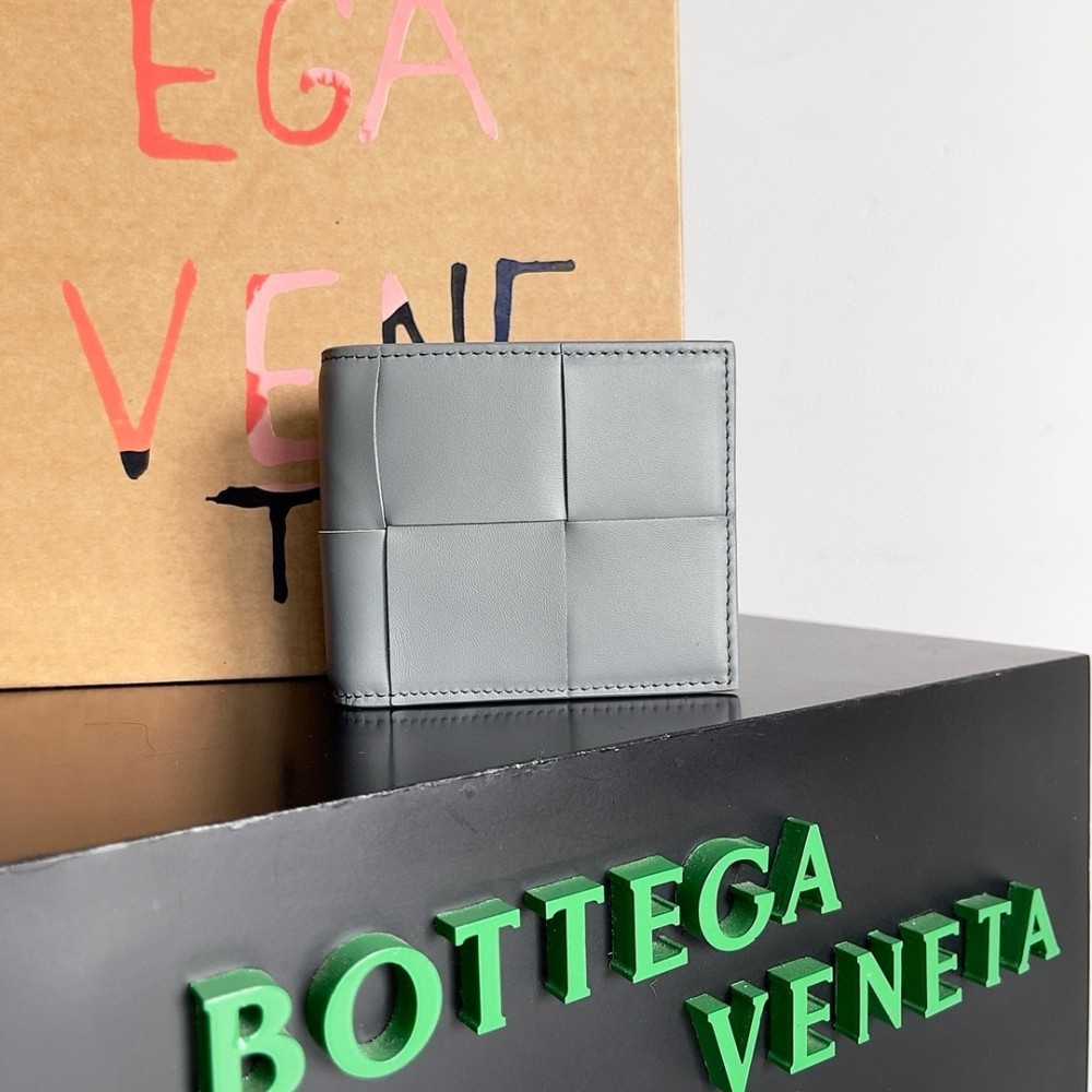 Bottega Veneta Cassette Bi-fold Wallet in Thunder Intrecciato Calfskin