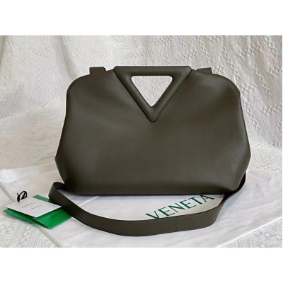 Bottega Veneta Medium Point Top Handle Bag In Camping Leather