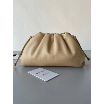 Bottega Veneta Mini Pouch In Beige Calfskin