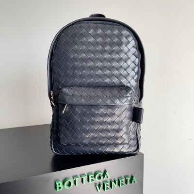 Bottega Veneta Small Backpack In Dark Blue Intrecciato Calfskin