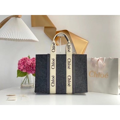 Chloe Large Woody Tote Bag In Grey Felt