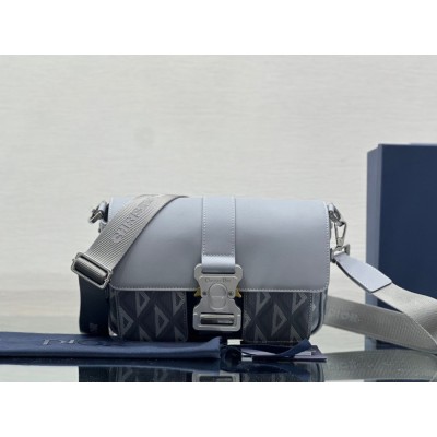 Dior Hit the Road Messenger Bag In Gray CD Diamond Canvas TDBS25367