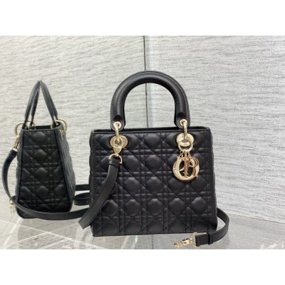 Dior Lady Dior Medium Bag in Noir Grained Calfskin TDBS25192