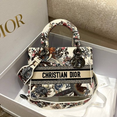 Dior Medium Lady D-Lite Bag In White Jardin d'Hiver Embroidery TDBS25163