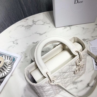 Dior Medium Lady Dior Bag In White Ultra Matte Calfskin TDBS25260