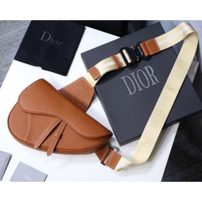 Dior Men's Saddle Belt Bag In Brown Grained Calfskin TDBS2779