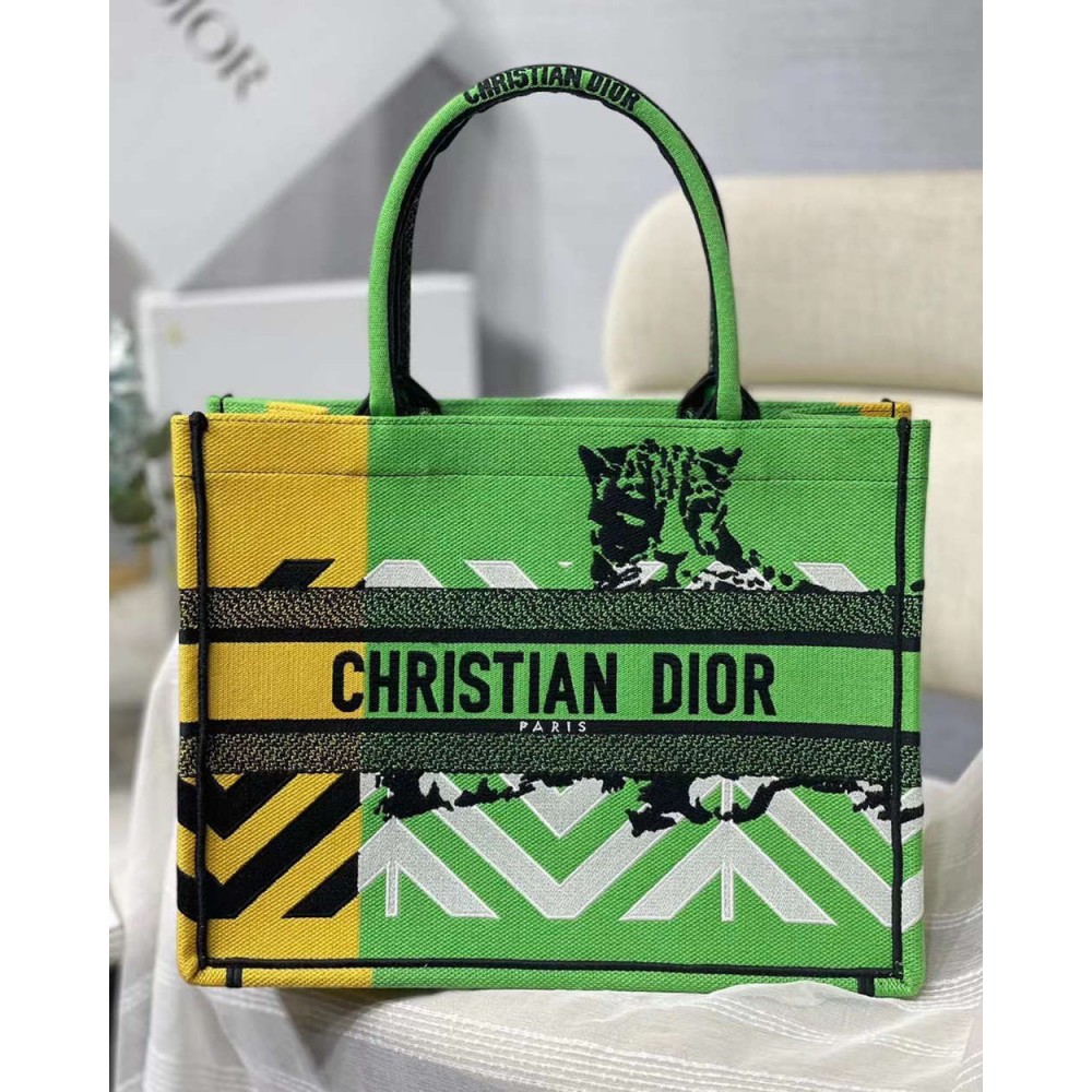 Dior Medium Book Tote Bag In Green D-Jungle Pop Embroidery