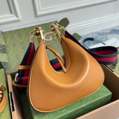 Gucci Attache Small Shoulder Bag in Orange Leather