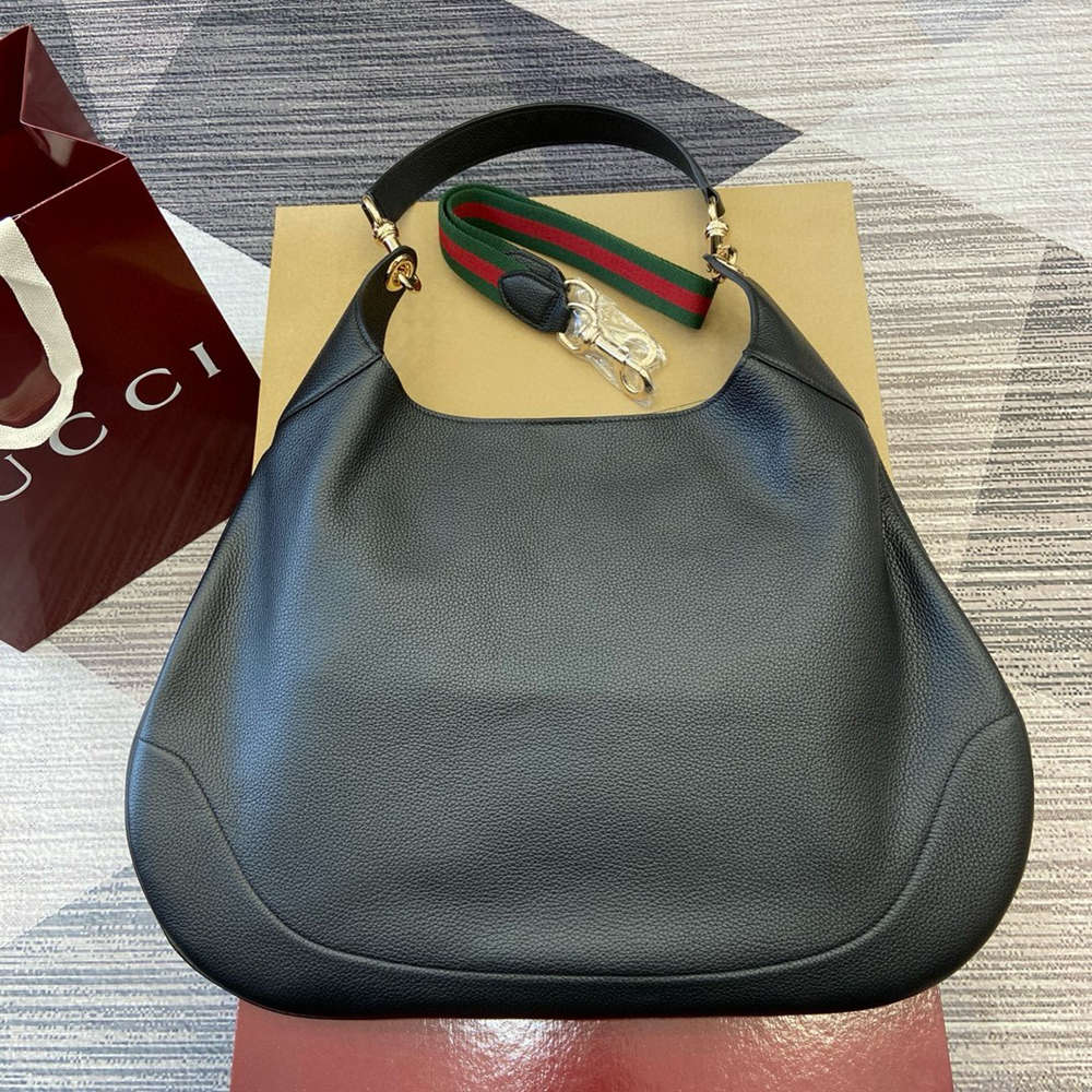 Gucci B Medium Shoulder Bag in Black Grained Leather