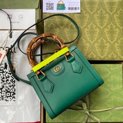 Gucci Diana Mini Tote Bag in Green Leather