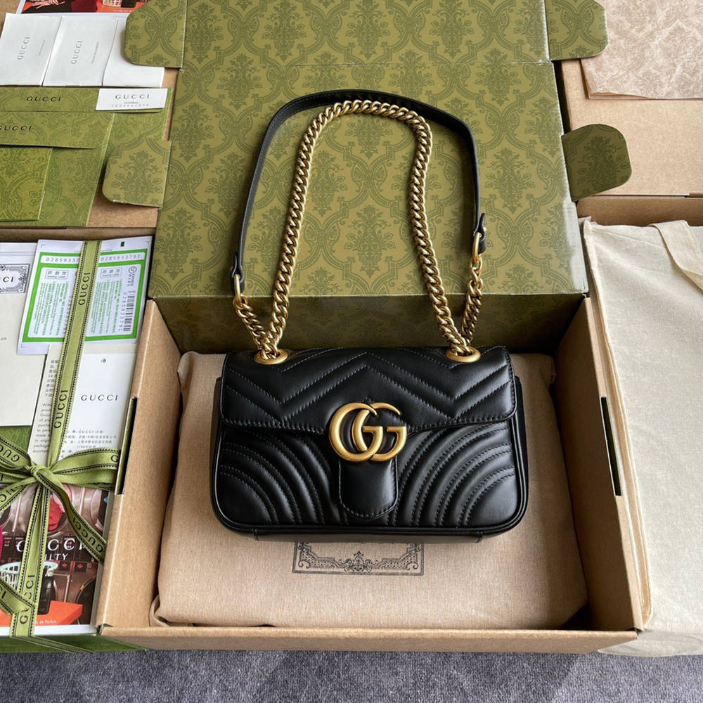 Gucci GG Marmont Mini Shoulder Bag in Black Chevron Leather