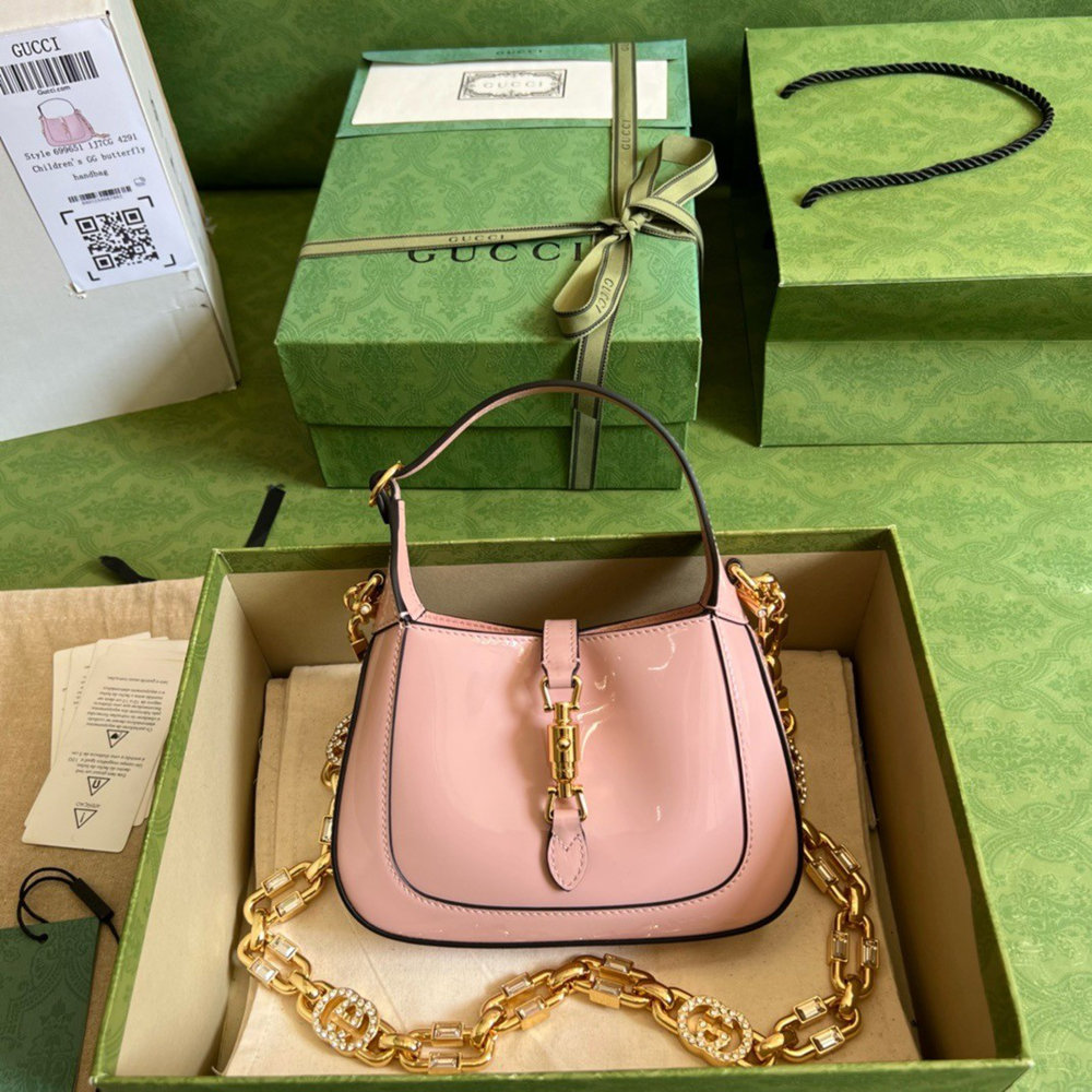 Gucci Jackie 1961 Mini Shoulder Bag in Pink Patent Leather