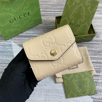 Gucci Trifold Wallet in Light Beige GG Leather