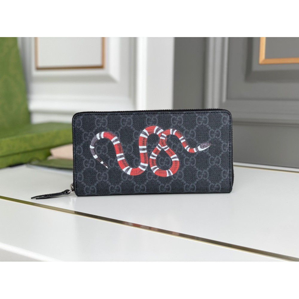 Gucci Zip Around Wallet In Black Kingsnake Print GG Supreme