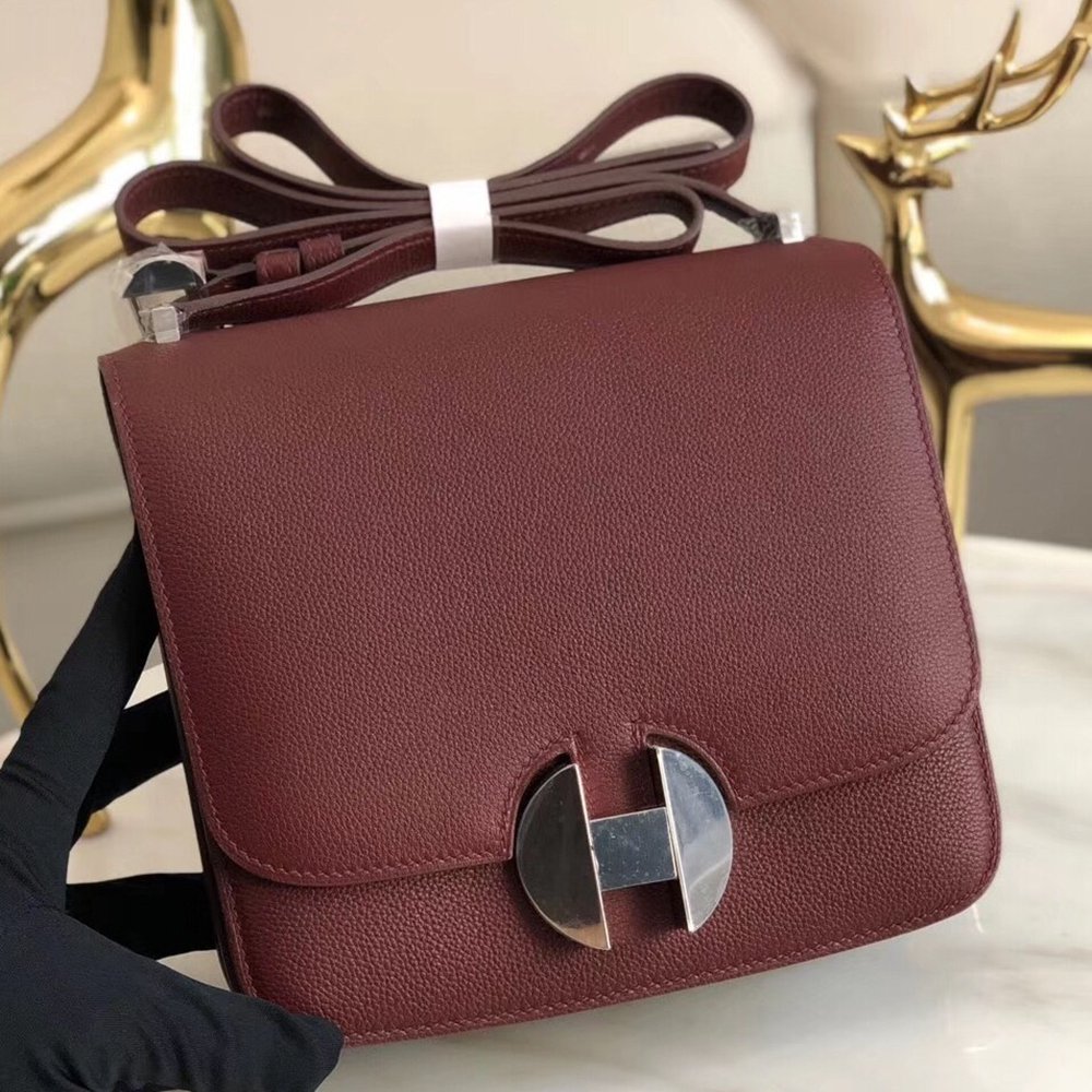 Hermes 2002 20cm Bag In Bordeaux Evercolor Calfskin TDBS25950